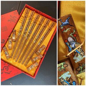 New Set High Ranking Present Chopsticks China & Rests 6 Pairs Wooden Novelty